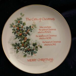 Festive Christmas Plate with Holly Design